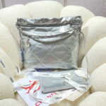 chanel 22 small handbag shiny calfskin as3260 silver 002 luxibags.ru .jpg