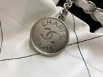 chanel 22 small handbag shiny calfskin as3260 white with silver logo 003 luxibags.ru .jpg