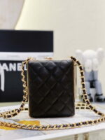 chanel 22k evening bag with pearls black and gold 003 luxibags.ru .jpg
