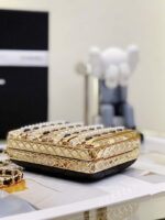 chanel 22k evening bag with pearls black and gold 004 luxibags.ru .jpg