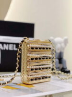 chanel 22k evening bag with pearls black and gold 005 luxibags.ru .jpg