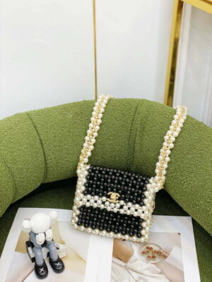 chanel 22ss summer new collection artificial pearls and glazed pearl strings black 001 luxibags.ru .jpg