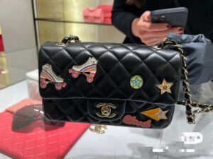 chanel 24c as1116 small flap bag lambskin a69900 black 001 luxibags.ru .jpg