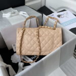 chanel a01112 flap handbag classic bag grained shiny calfskin black silver 029 luxibags.ru .jpg