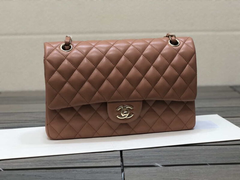 chanel a01112 flap handbag classic bag lambskin brown shiny gold 010 luxibags.ru .jpg
