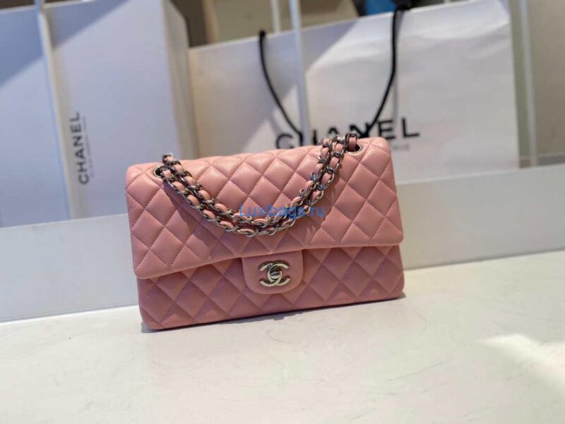 chanel a01112 flap handbag classic bag lambskin light 028 luxibags.ru .jpg