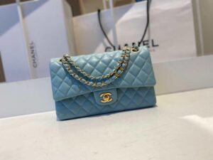 chanel a01112 flap handbag classic bag lambskin light 055 luxibags.ru .jpg