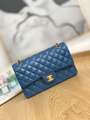 chanel a01112 flap handbag classic grained shiny calfskin navy blue gold 001 luxibags.ru .jpg