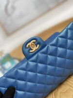 chanel a01112 flap handbag classic grained shiny calfskin navy blue gold 007 luxibags.ru .jpg