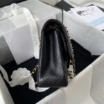 chanel a01113 flap handbag classic bag grained shiny calfskin black gold 005 luxibags.ru .jpg