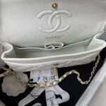 chanel a01113 flap handbag classic bag grained shiny calfskin white gold 007 luxibags.ru .jpg