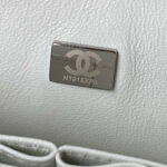 chanel a01113 flap handbag classic bag grained shiny calfskin white silver 009 luxibags.ru .jpg