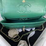 chanel a01113 flap handbag classic bag lambskin green gold 007 luxibags.ru .jpg