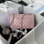 chanel a01113 flap handbag classic bag lambskin light pink silver 002 luxibags.ru .jpg