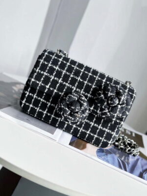 chanel a1116 mini flap classic handbag tweed silver tone metal black 001 luxibags.ru .jpg