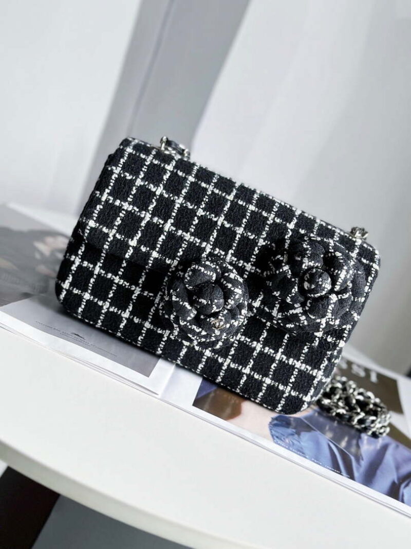 chanel a1116 mini flap classic handbag tweed silver tone metal black 001 luxibags.ru .jpg