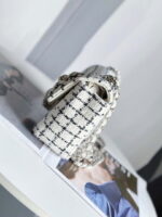 chanel a1116 mini flap classic handbag tweed silver tone metal white 003 luxibags.ru .jpg