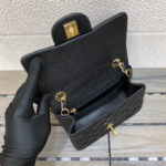 chanel a35200 mini flap bag 17cm grained calfskin black gold 017 luxibags.ru .jpg