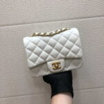 chanel a35200 mini flap bag 17cm grained calfskin white 001 luxibags.ru .jpg