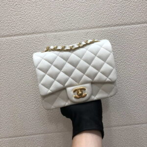 chanel a35200 mini flap bag 17cm grained calfskin white 001 luxibags.ru .jpg