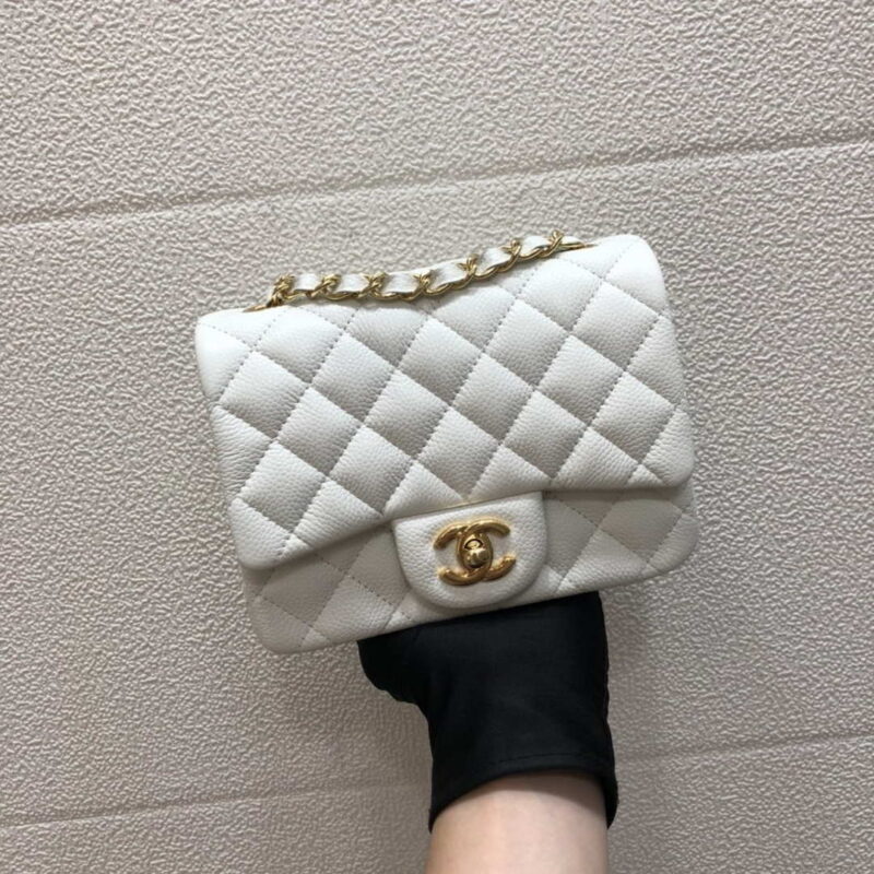 chanel a35200 mini flap bag 17cm grained calfskin white 001 luxibags.ru .jpg