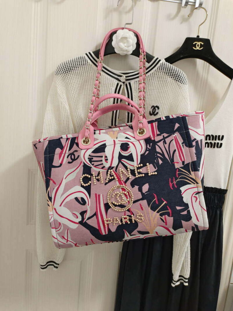 chanel a66941 large tote printed velvet wooden pearls gold tone metal pink multicolour 001 luxibags.ru .jpg
