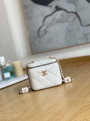 chanel a68101 mini vanity with chain lambskin gold white 001 luxibags.ru .jpg