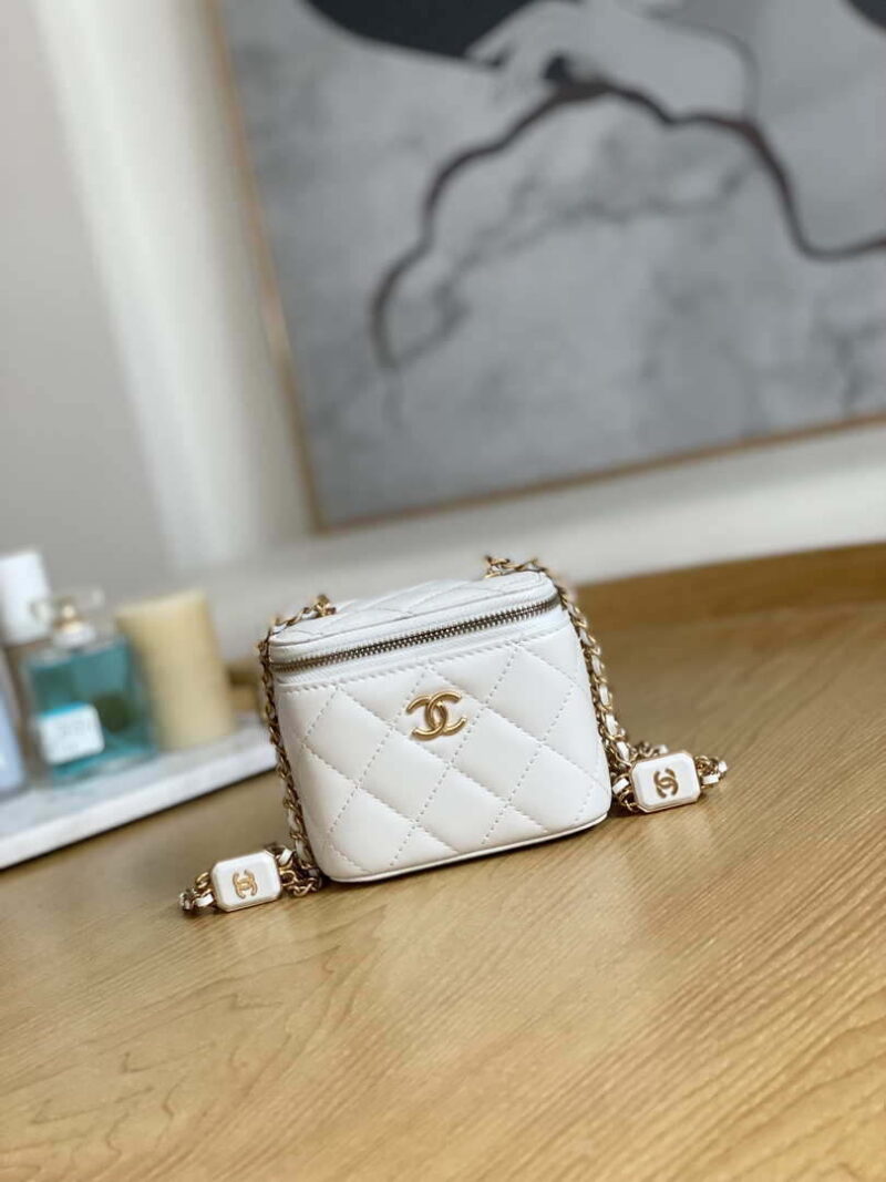 chanel a68101 small vanity with chain calfskin white 002 luxibags.ru .jpg