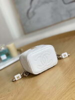 chanel a68101 small vanity with chain calfskin white 007 luxibags.ru .jpg