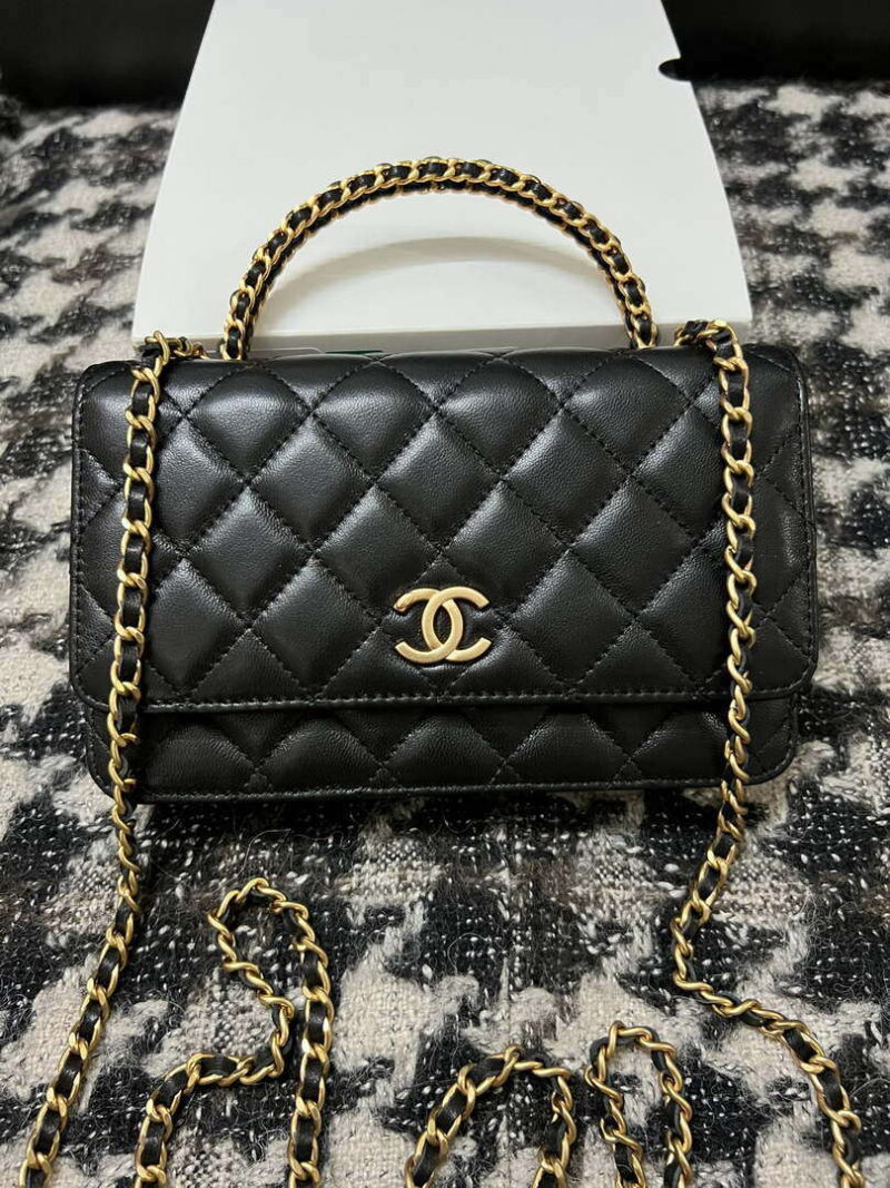 chanel a68113 woc wallet on chain with handle black shiny crumpled calfskin 01 luxibags.ru .jpg