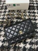 chanel a68113 woc wallet on chain with handle black shiny crumpled calfskin 05 luxibags.ru .jpg