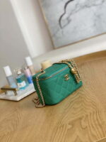 chanel a68130 vanity with chain grained calfskin gold green 002 luxibags.ru .jpg