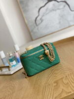 chanel a68130 vanity with chain grained calfskin gold green 009 luxibags.ru .jpg