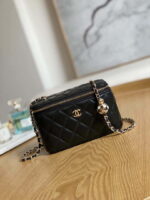 chanel a81242 vanity with chain lambskin gold football black 001 luxibags.ru .jpg