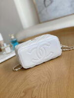 chanel a81242 vanity with chain lambskin gold football white 005 luxibags.ru .jpg