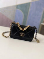 chanel a86092 woc bag lambskin 020 luxibags.ru .jpg