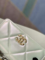 chanel a86092 woc bag lambskin 021 luxibags.ru .jpg