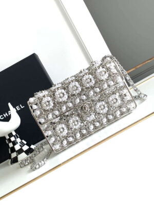 chanel a90091 limited edition pearl metal cf evening flap bag silver metal 001 luxibags.ru .jpg