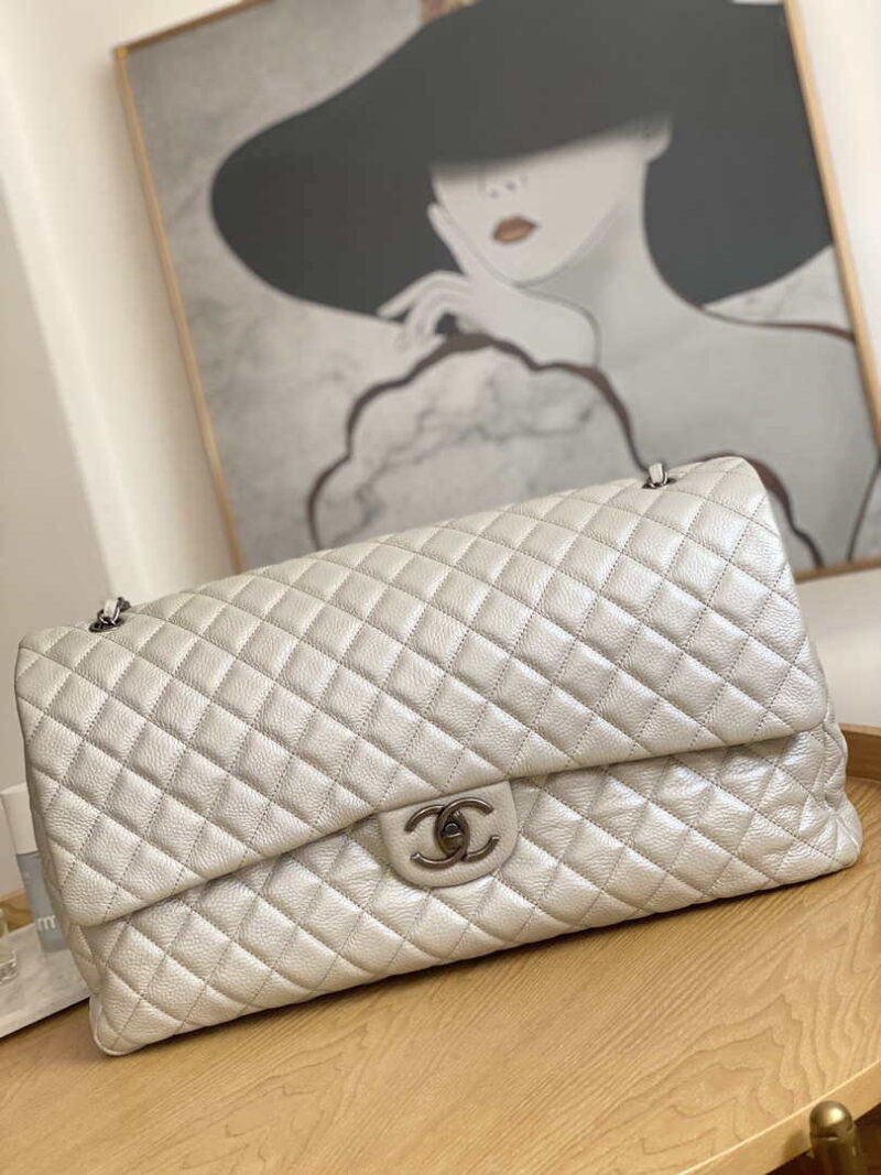 chanel a91169 flap travel bag airport series a94305 caviar calfskin silver white 1 luxibags.ru .jpg