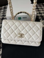 chanel a96033 woc wallet on chain with small flower handle white lambskin 06 luxibags.ru .jpg
