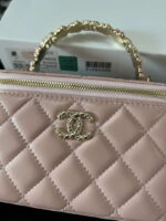 chanel a96035 clutch lambskin vanity box bag pink 02 luxibags.ru .jpg