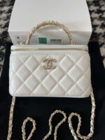 chanel a96035 clutch lambskin vanity box bag white 01 luxibags.ru .jpg