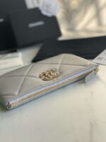 chanel ap1059 pouche lambskin bag wallet card holder gray 03 luxibags.ru .jpg