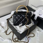 chanel ap3485 clutch with chain shiny lambskin gold tone metal black 002 luxibags.ru .jpg