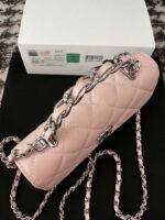 chanel ap3566 clutch with chain pink shiny crumpled calfskin strass ruthenium finish metal 03 luxibags.ru .jpg