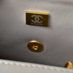Wholesale replica highest quality luxury handbags, clothing, shoes, jewelry, etc. in cheaper price! Up to 70% discount now. Quality Guarantee!