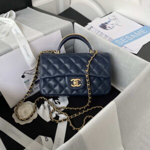 Wholesale replica highest quality luxury handbags, clothing, shoes, jewelry, etc. in cheaper price! Up to 70% discount now. Quality Guarantee!