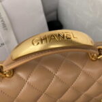 Wholesale replica highest quality luxury handbags, clothing, shoes, jewelry, etc. in cheaper price! Up to 70% discount now. Quality Guarantee!