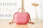 chanel as3066 small vanity case lambskin gold tone metal pink 04 luxibags.ru .jpg