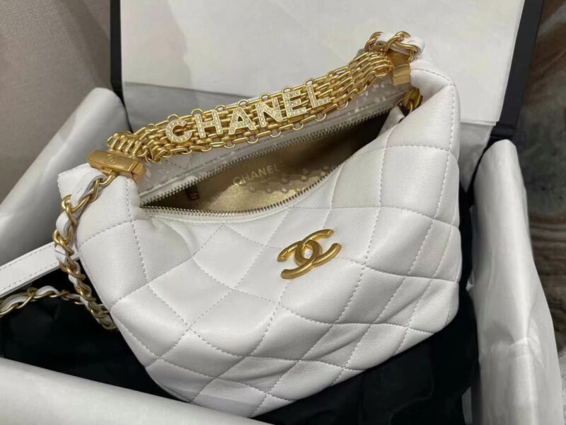 chanel as3242 small hobo bag lambskin strass gold tone metal white 001 luxibags.ru .jpg